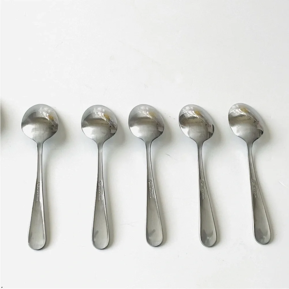Reed & Barton Stainless 18/0 Flatware 16 Pieces